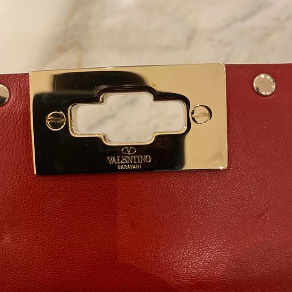 VALENTINO GARAVANI
Rockstud Shoulder Bag - Picture 7 of 7